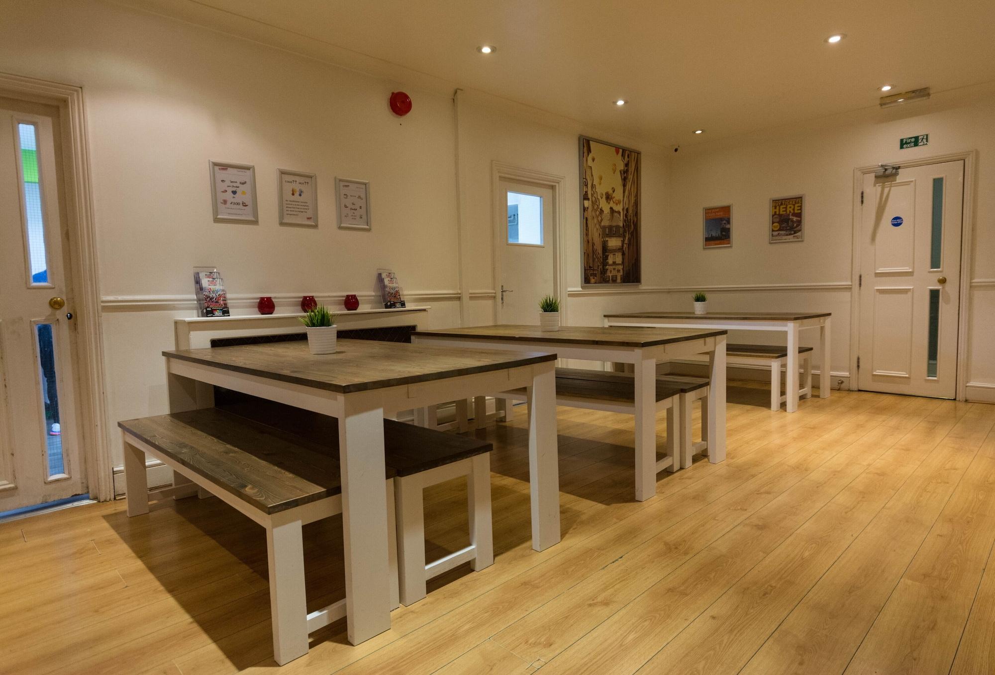 Smart Hyde Park View Hostel London Exterior photo
